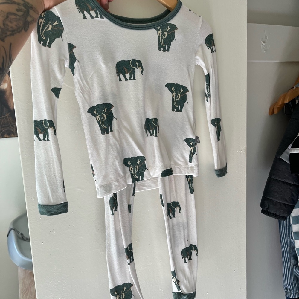 Kyte baby elephant pj’s